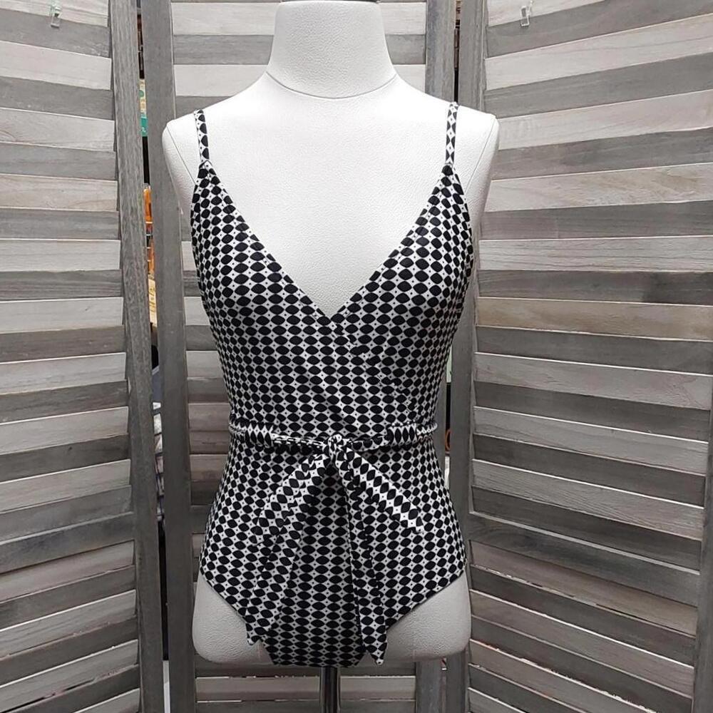 Black White Pattern Belted Wrap V Neck One Piece | Kona Sol | Small (4/6)